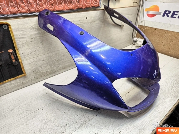 Элемент пластика передний (морда) Yamaha YZF1000R Thunderace (1996-2001)