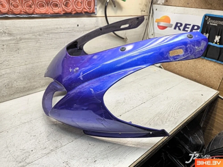 Элемент пластика передний (морда) Yamaha YZF1000R Thunderace (1996-2001)