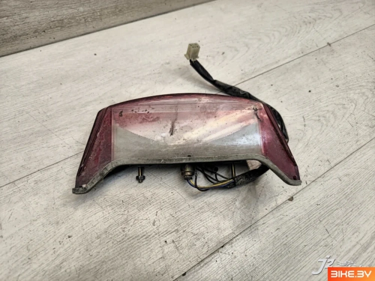 Фонарь задний Yamaha XJ600S Diversion (1998-2002)