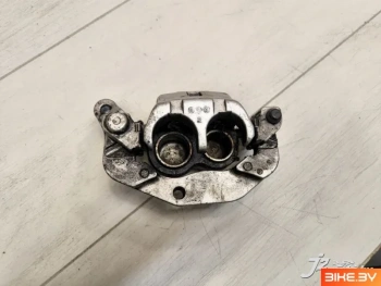 Суппорт передний Yamaha XJ900S Diversion (1995-2002)