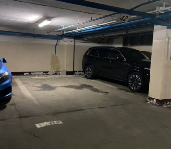 Сдам Машиноместо, Минск Независимости просп., 18 м²