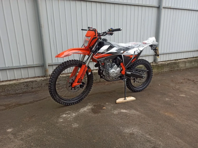 Эндуро Racer RC 250GY-C2K K2 Panther, 2025 г.