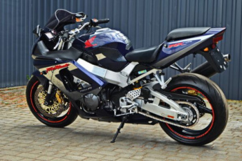 Honda CBR 900 RR, 2001 г.