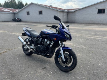 Yamaha FZS, 2002 г.