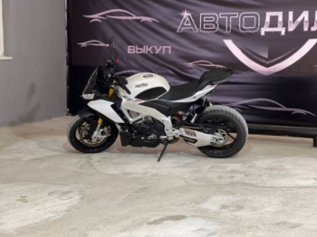 Aprilia Tuono V4, 2022 г.