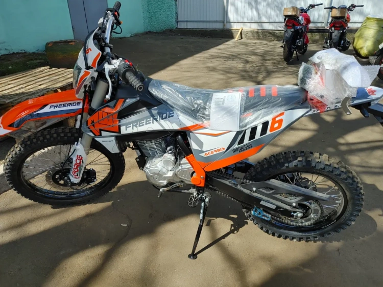 Эндуро Racer RC 300-GY8A K2 300, 2025 г.