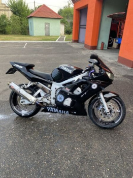 Yamaha YZF, 2000 г.