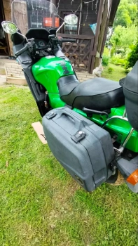 Спорт-турист Kawasaki GTR 1000, 2000 г.