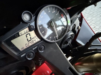 Yamaha YZF R1 RN09, 2003 г.