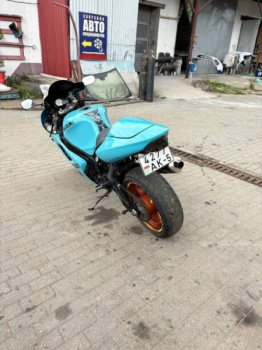 Suzuki GSX-R, 2000 г.