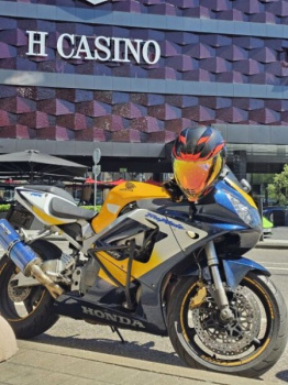 Honda CBR 929RR, 2000 г.