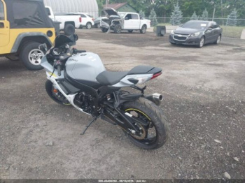 Suzuki GSX-R 750, 2022 г.
