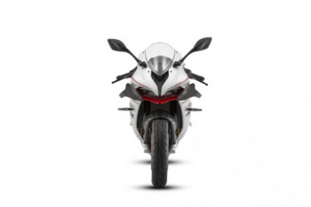 QJ MOTOR SRK 921 RR, 2026 г.