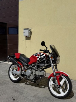 Ducati Monster 600, 2001 г.
