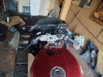 Yamaha YZF thunderace, 1996 г.
