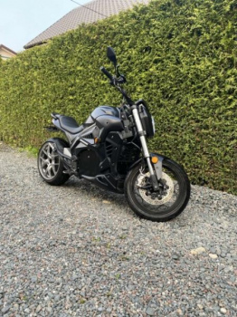 Эксклюзив Редкая модель DIAVEL, 2024 г.