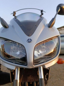 Yamaha FZS, 2002 г.
