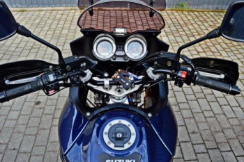 Suzuki V-Strom 1000, 2002 г.