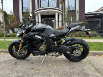 Ducati Streetfighter V4S, 2024 г.