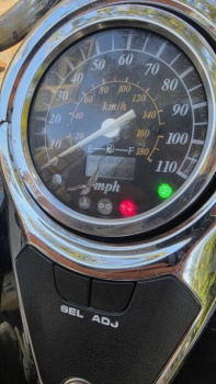 Suzuki VL800, 2001 г.