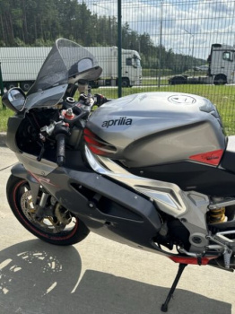 Aprilia RSV Factory, 2004 г.