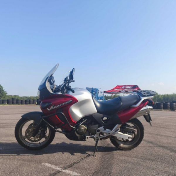 Honda Varadero XL1000, 2001 г.