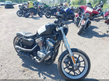 Harley-Davidson Sportster 883 SuperLow, 2014 г.