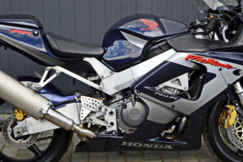 Honda CBR 900RR FireBlade, 2001 г.