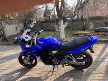 Suzuki Bandit, 2004 г.