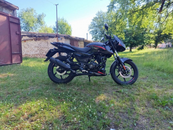Стрит BAJAJ Pulsar 180, 2025 г.