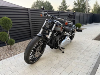 Harley-Davidson Breakout, 2024 г.