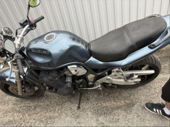 Suzuki Bandit, 2001 г.