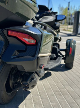 BRP Can-Am Spyder ROADSTER RT LIMITED SEA TO SKY, 2023 г.