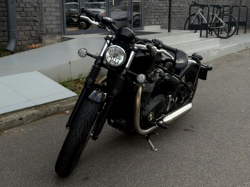 Triumph Bonneville Bobber, 2017 г.