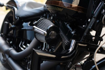 Harley-Davidson CVO Breakout, 2017 г.