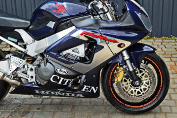 Honda CBR 900 RR, 2001 г.