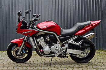 Yamaha FZS 1000 Fazer, 2002 г.