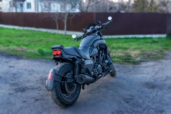 Yamaha V-Max, 2001 г.
