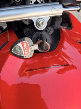 Ducati Streetfighter V4S, 2024 г.