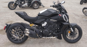 Ducati Diavel V4, 2023 г.
