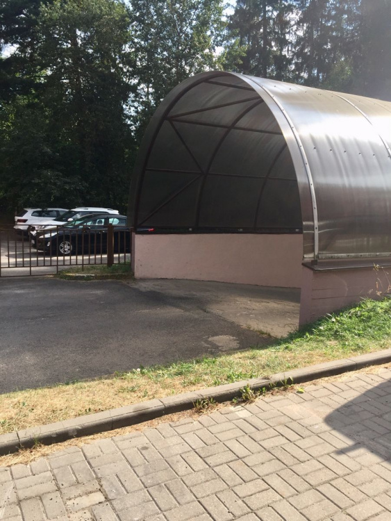 Сдам машиноместо в Уручье