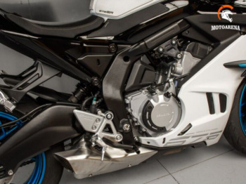 CFMOTO 675SR-R, 2026 г.
