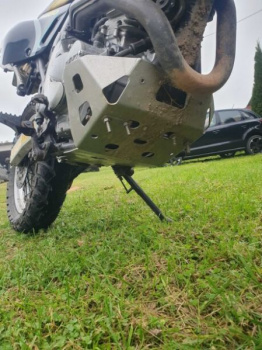 Suzuki DR 650se, 2002 г.