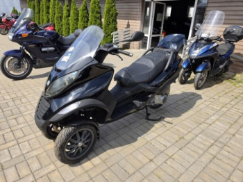 Piaggio MP3, 2015 г.