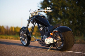 Эксклюзив Редкая модель Bourget’s Bike Works Dragon Rigid Choppe, 2006 г.