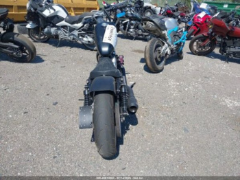 Harley-Davidson Sportster 883 SuperLow, 2014 г.