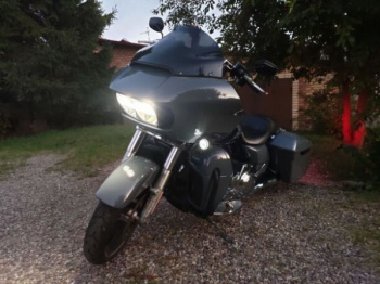 Harley-Davidson Road Glide FLTRX, 2015 г.
