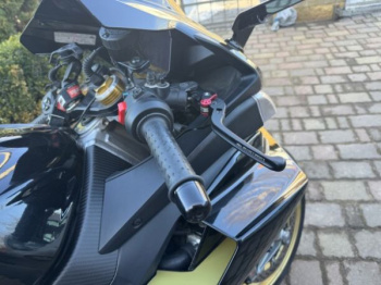 Aprilia RSV4 Factory Ultra Dark, 2022 г.
