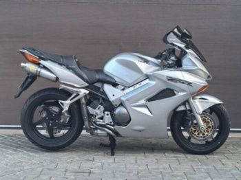 Honda VFR, 2002 г.