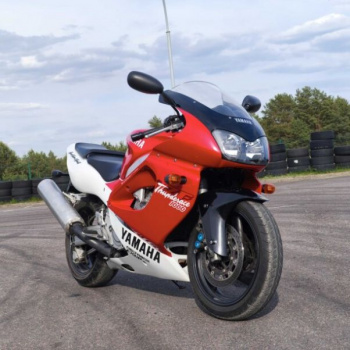 Yamaha YZF YZF1000 Thunderace, 1996 г.